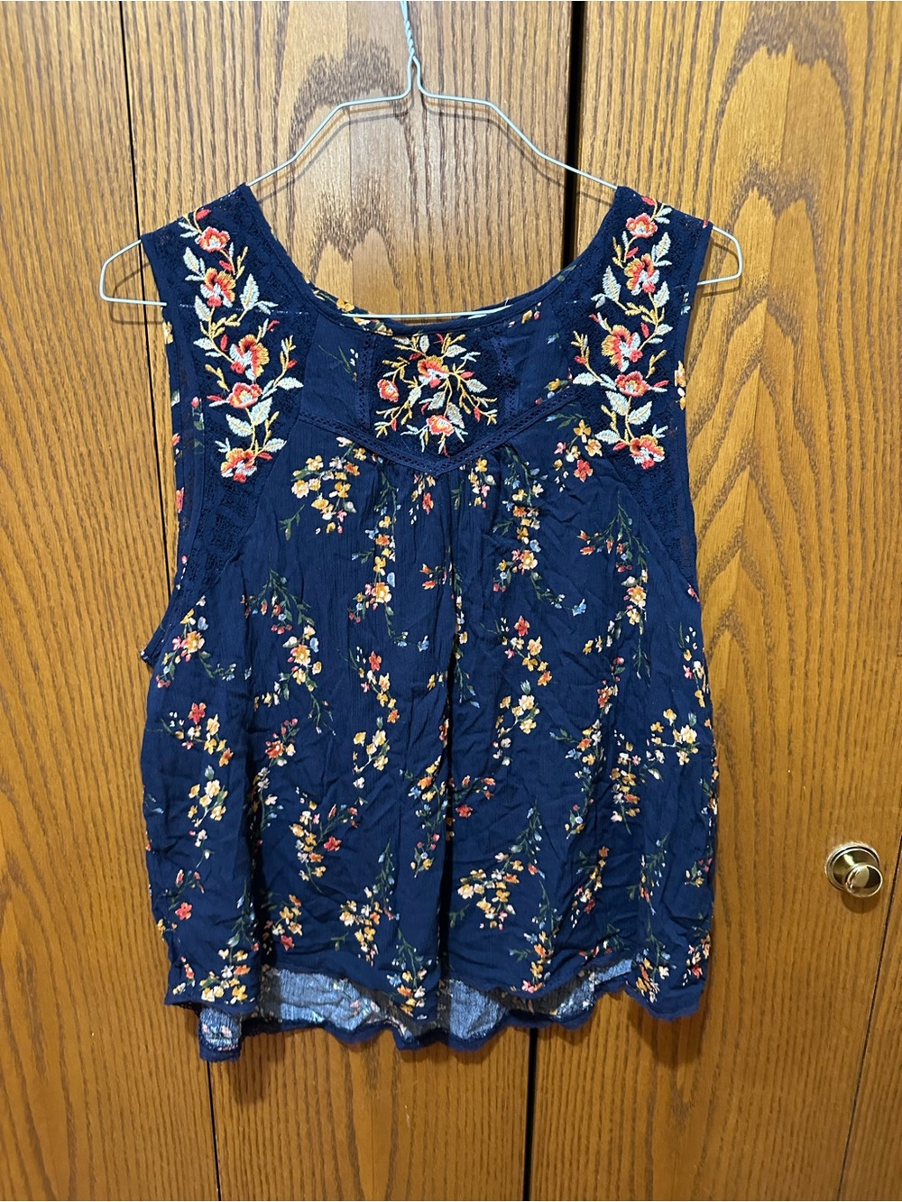 Mason & Belle Women's Navy Floral Embroidered Sleeveless Top